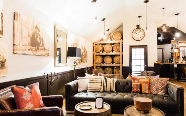 Hillside Boutique Hotel