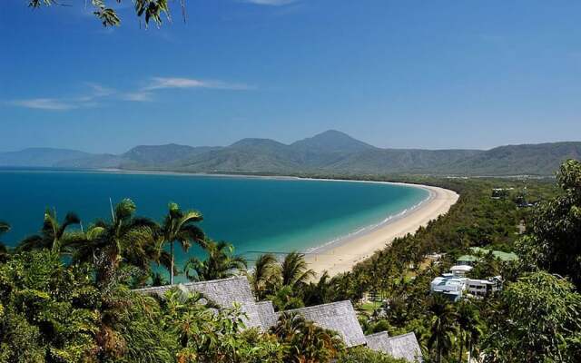 Tranquility By The Course Port Douglas