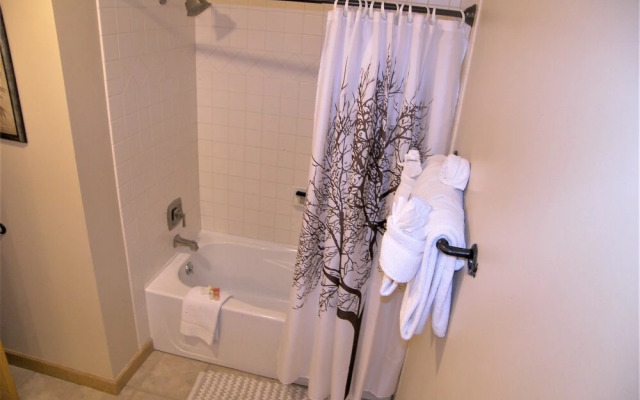 Dakota Lodge 2 Bed 2 Bath