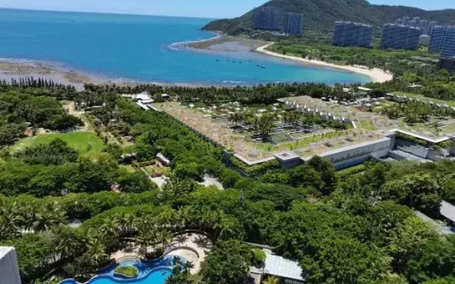 Mianmian Shanju·Parent-child Seaview Holiday Apartment (Dadonghai Banshan Peninsula Branch)