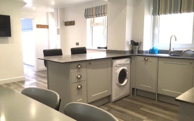 Beautiful Holiday Home in Kingsbridge With Garden