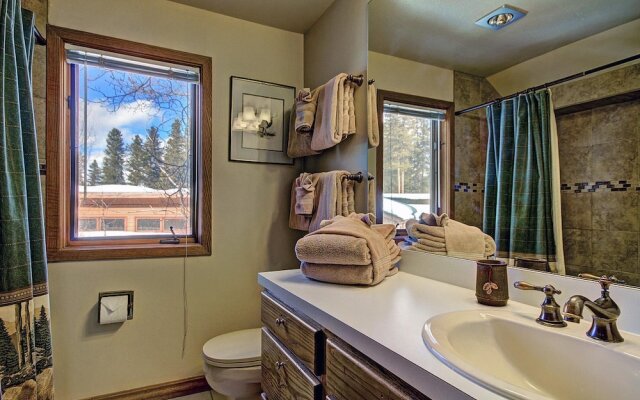 Gold King Lodge 8 Bedroom Home by RedAwning