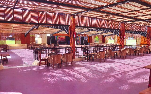 Parrotel Aquapark Resort