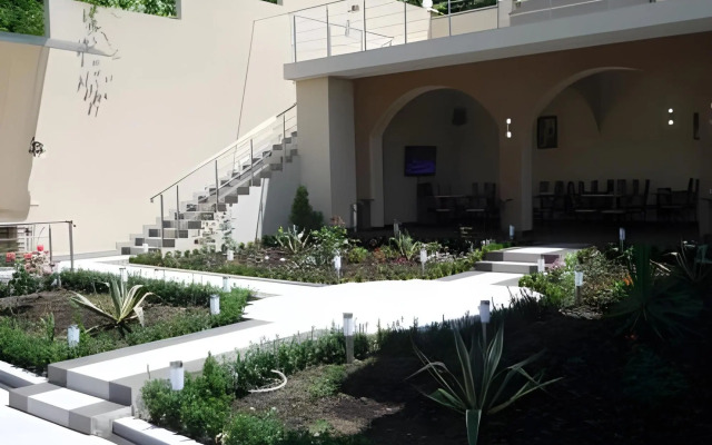 Matsesta Lili Guest House