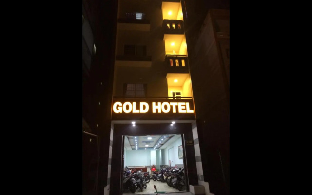 Gold Hotel