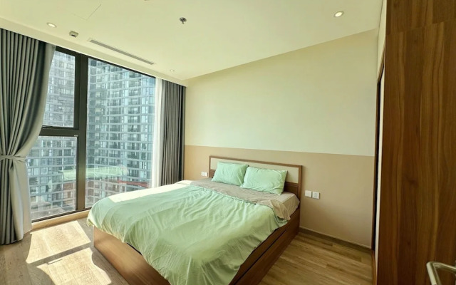 Sakura Homestay - Landmark Ecopark