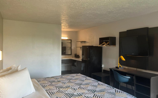 Americas Best Value Inn & Suites Anaheim Convention Center