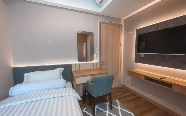Staycation Jakarta Holland Village