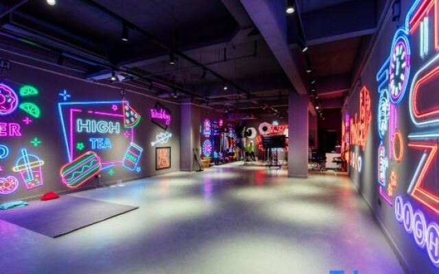 Weili Royal (Guangzhou Huadu Plaza Shuguang Road Branch)