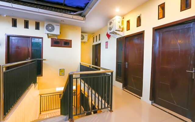 OYO Life 3064 Mahameru Kost Putra