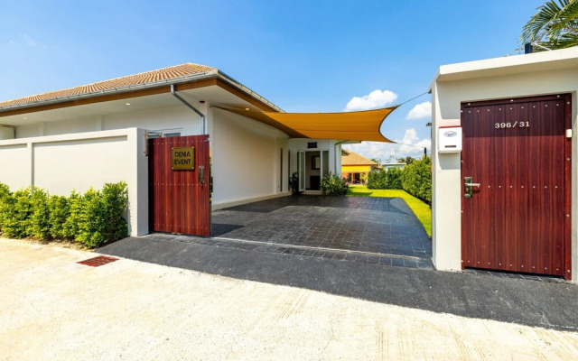 Modern 4 BR Pool & Tropical Garden MS-30
