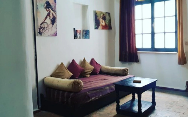 Riad Lalla Mira