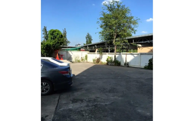 Ittipol Apartment