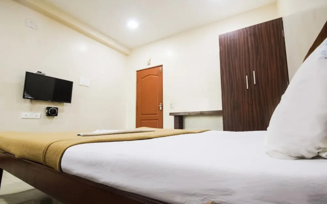 SPOT ON 44152 Lk Residency