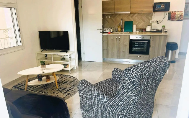 A cozy 2bdrm home in Wadi-Nisnas Haifa