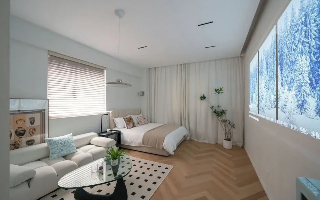 Shanghai Moxi Homestay Sports Stadium