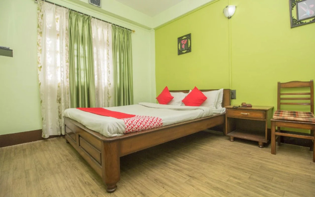 Manakamna Residency