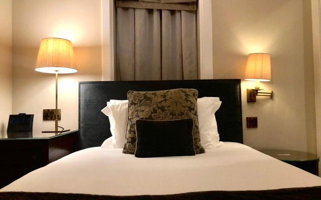 St Paul's Hotel