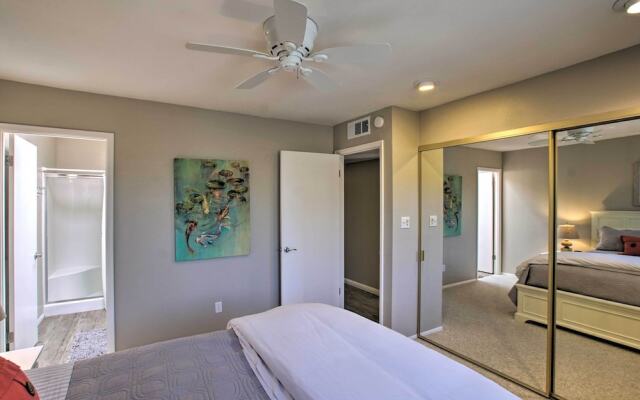 Sunny Scottsdale Townhome - Walk to Trolley & Lake