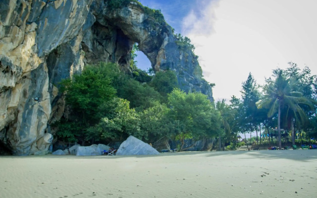 Nam Talay Resort
