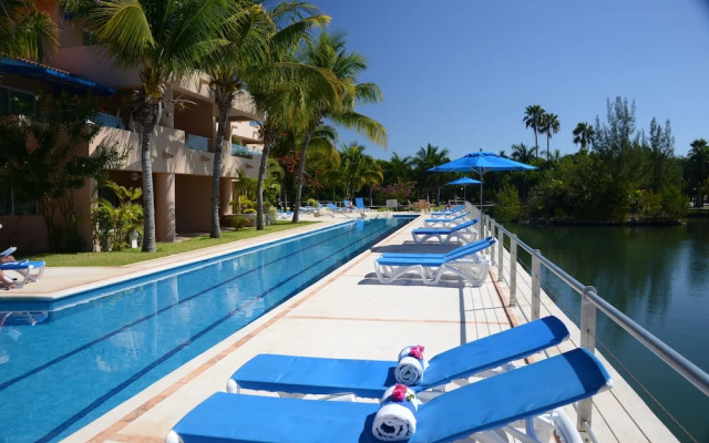 Porto Bello Gran Marina by GuruHotel