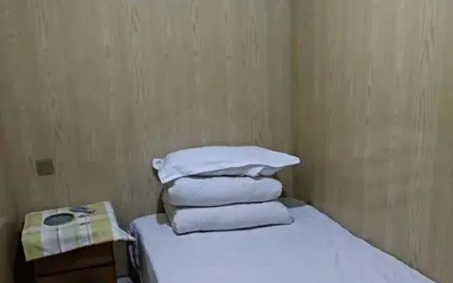 Huali Hostel