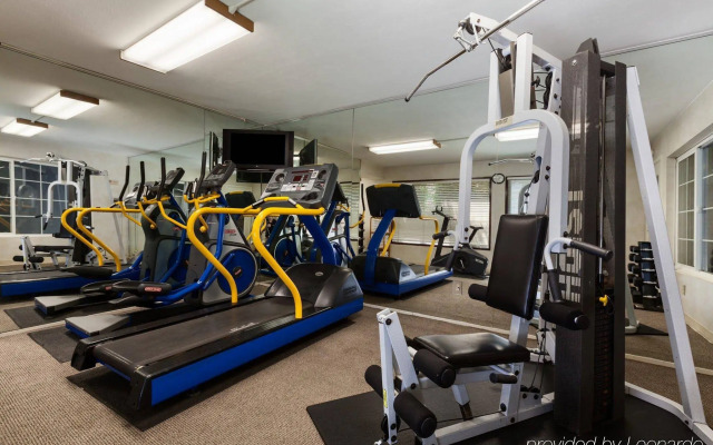 Best Western Plus Carriage Inn