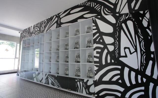 Creative Restart Hotel