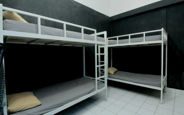 Dorm Room At Hostel Backpacker44
