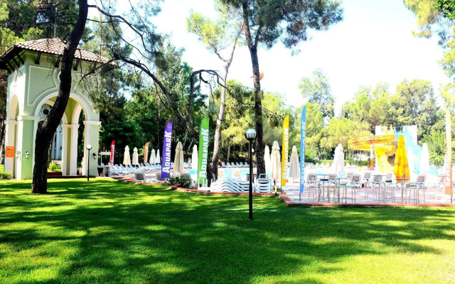 Meder Resort Hotel