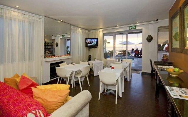 Sea Castle Hotel Camps Bay