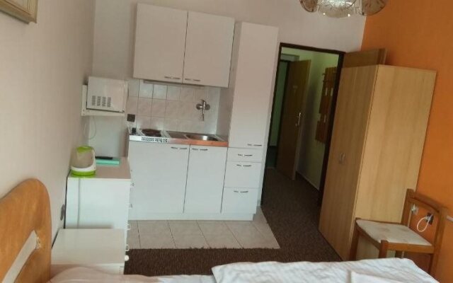 Pension Mona