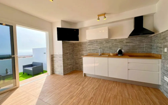 Sea View Bungalow with Communal Pool