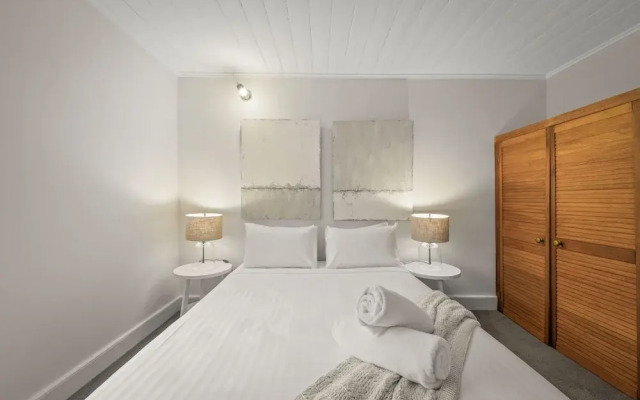 Stylish 3 Bedroom Townhouse - Hobart CBD