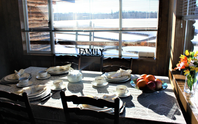 Woodhouse Cottages and Ranch