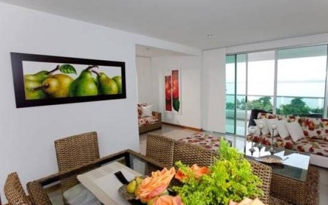 Travelers Suites Orange Cartagena