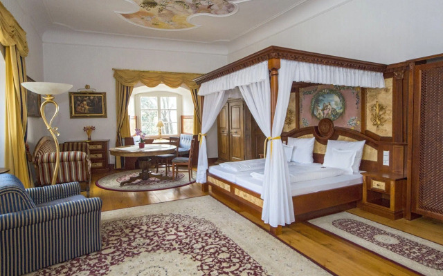 Schloss Hotel Wasserburg