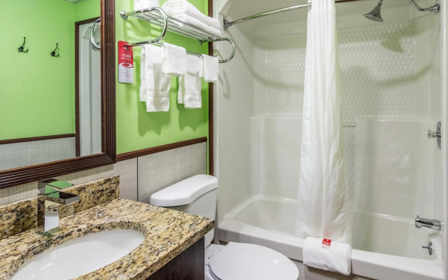 Econo Lodge Cadillac