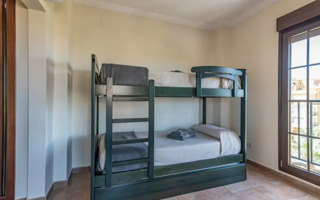 2-bedroom Apartment Near sea