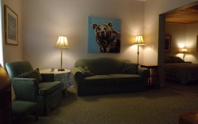 Woodhaven Country Lodge