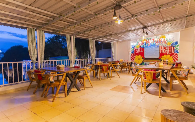 Natural Lake View Hotel
