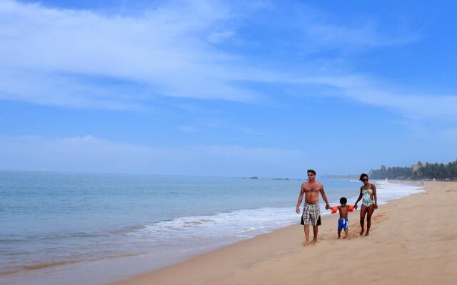 Nico Beach Hotel