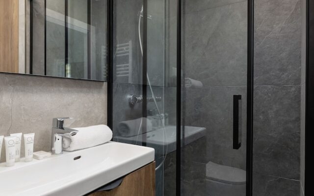 Modern Apartment in Kraków by Renters