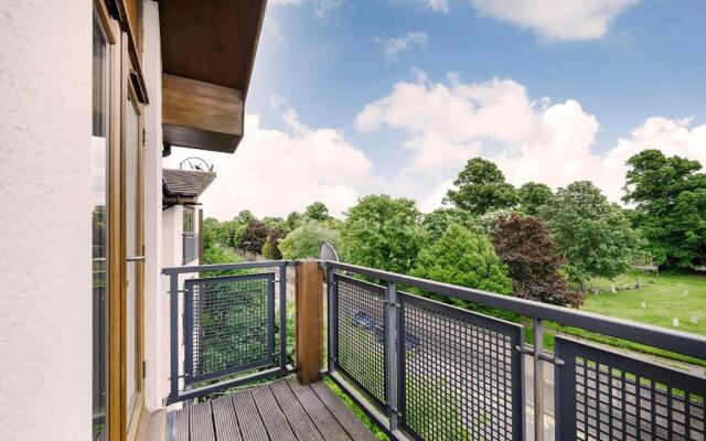 Modern 2 bed apartment in Croydon