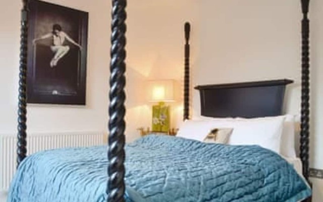 Country Estate - The Stables, Llandenny