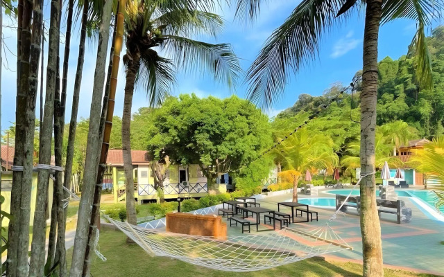 DJ Holiday Resort