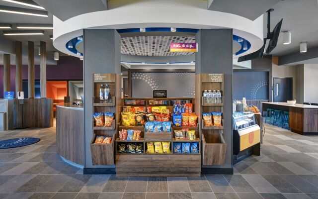 Tru by Hilton Troy Detroit