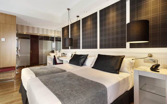 Catalonia Reina Victoria Hotel