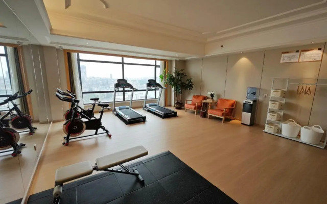 Vienna International Hotel (Huizhou Daya Bay Coastal Park Branch)