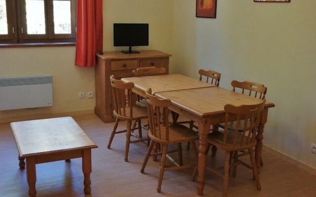 Logement n107 6pers face aux Thermes